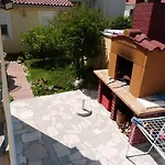 Zoky Apartment