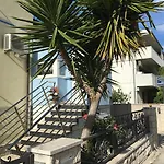 Zoky Apartment *