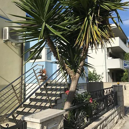 Zoky Apartment *