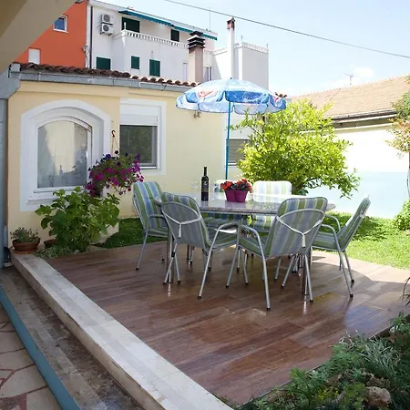 Apartment Zoky *